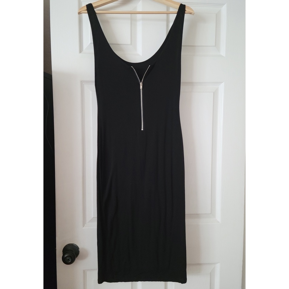 LITTLE BLACK DRESS